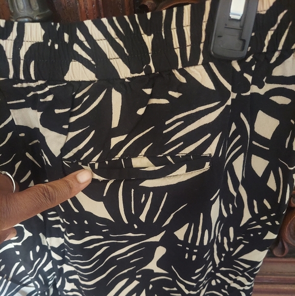 Gap black and tan pants, size XL - Picture 5 of 8